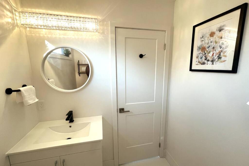 Exquisite, Bright & Modern Condo. Niagara Falls Ngoại thất bức ảnh
