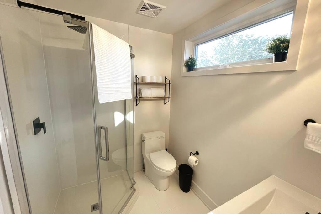 Exquisite, Bright & Modern Condo. Niagara Falls Ngoại thất bức ảnh