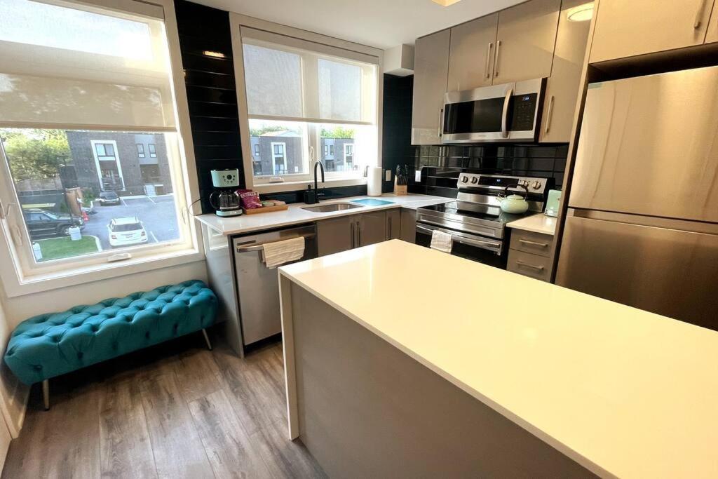 Exquisite, Bright & Modern Condo. Niagara Falls Ngoại thất bức ảnh